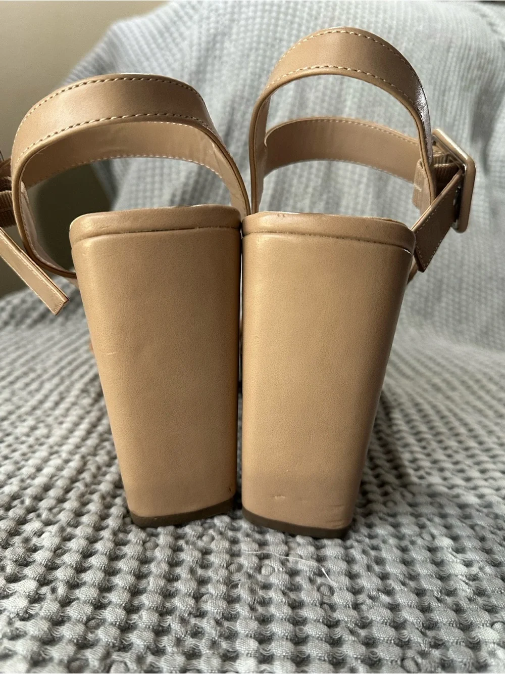 Marc Fisher Nude Tan Platform Wedge Sandals Sz 9 Square Toe Buckle Ankle Strap